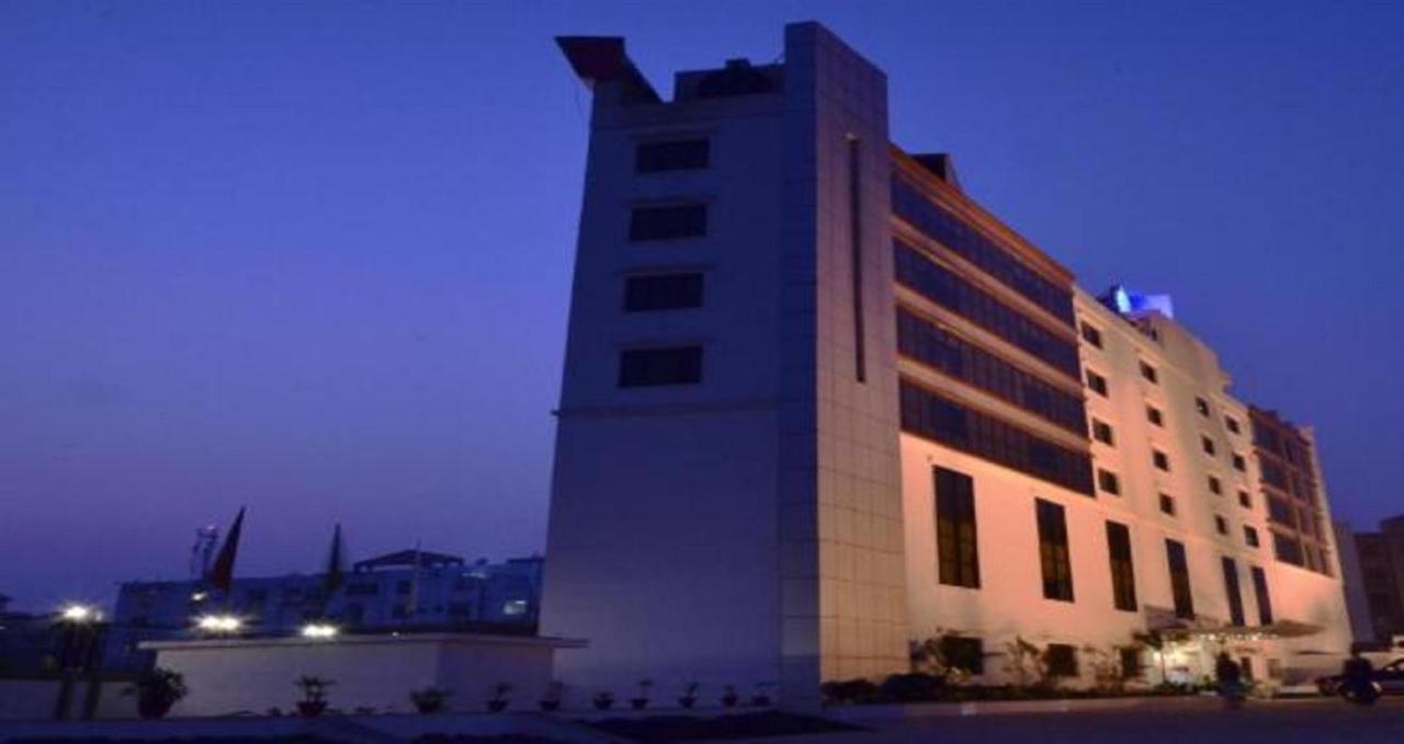 Le Lac Sarovar Portico- Ranchi Ngoại thất bức ảnh