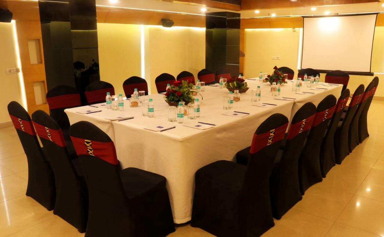 Le Lac Sarovar Portico- Ranchi Ngoại thất bức ảnh