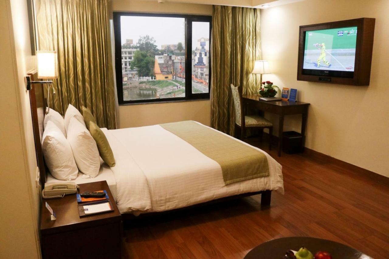 Le Lac Sarovar Portico- Ranchi Ngoại thất bức ảnh